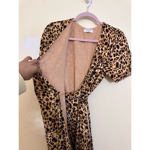 Aritiza Babaton WALLACE Wrap Dress SIENNA/BLACK 75560 Size Medium Cheetah Leopar - Picture 12 of 16